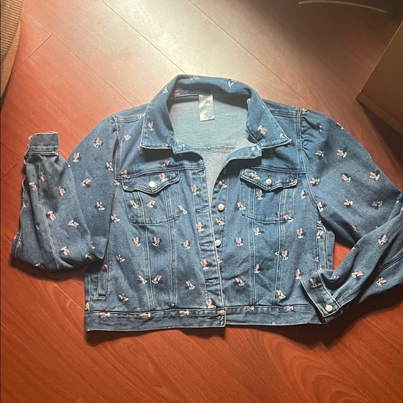 Disney Jackets & Blazers - Disney womens Minnie Mouse XL Blue‎ Floral cropped jean trucker Jacket